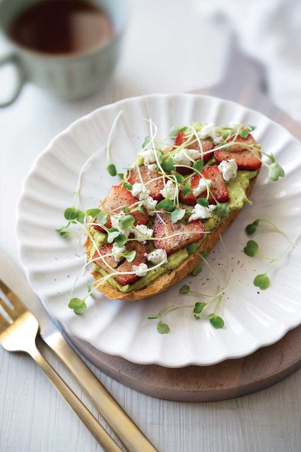 Avocado Toast with Micro Arugula, Strawberries, Goat Cheese, and Balsamic Vinegar Avocado toast