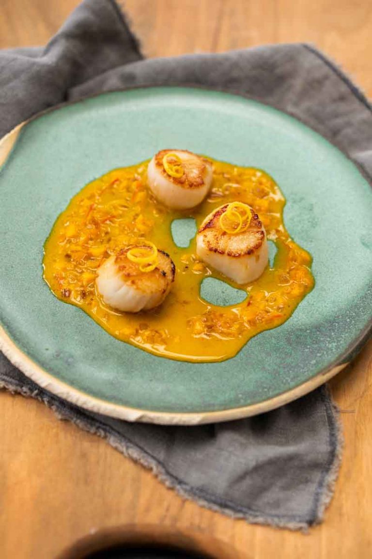 Scallops with Lemon and Saffron