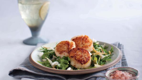 Seared Scallops with Caramelized Onions and Arugula - Delicious Living