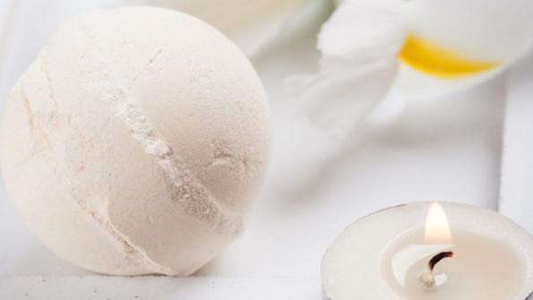 vanilla coconut bath bombs