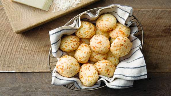 Brazilian Cheese Bread 