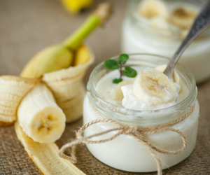 Vanilla yogurt
